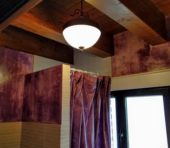 La Casona Del Silencio * Canos